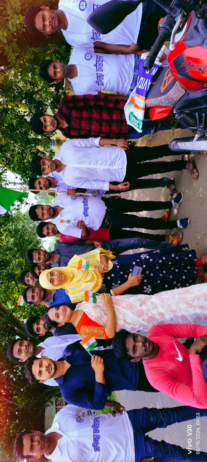 “হাত বাড়াই, পাশে দাঁড়াই—একসাথে আমরা বদলে দিতে পারি আগামীকাল।”